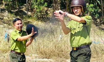 Kiểm lâm Tuyên Quang ‘mạnh tay’ với nạn bẫy chim trời